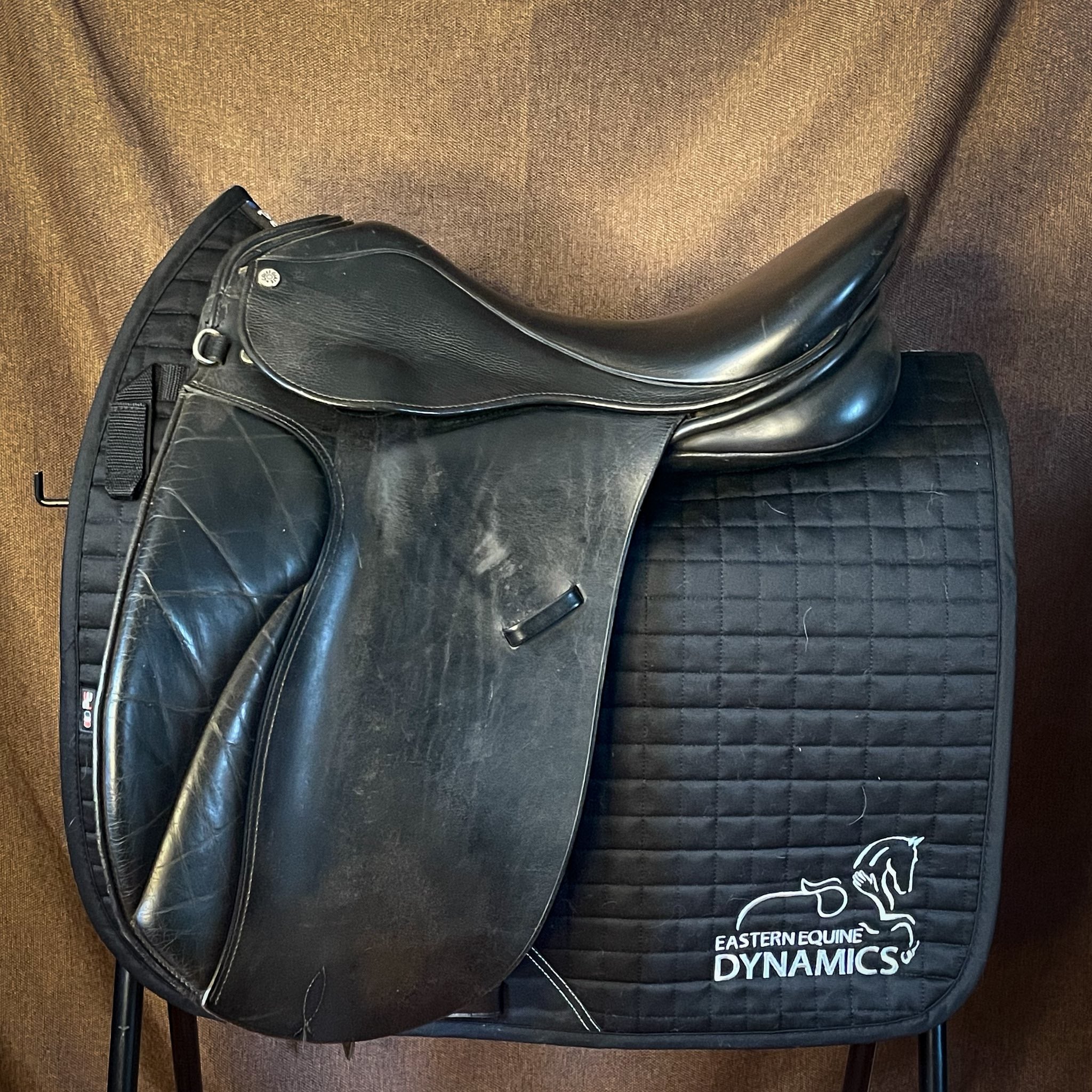Collegiate Dressage Saddle