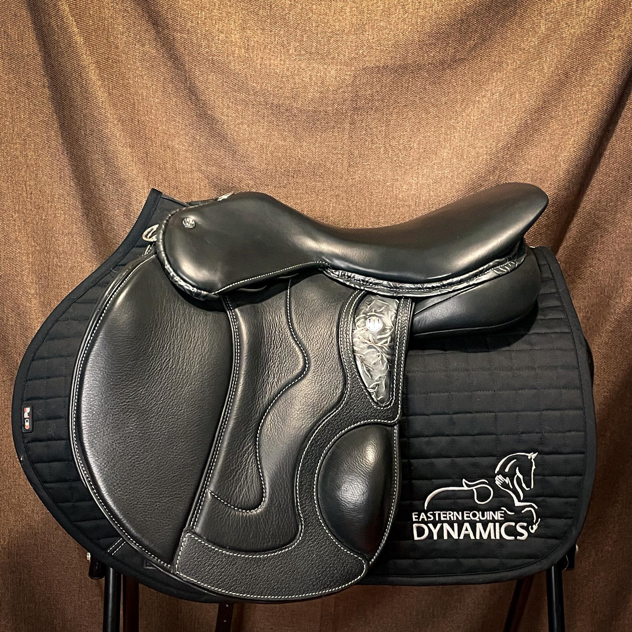 WOW Continental Competitor Event Saddle